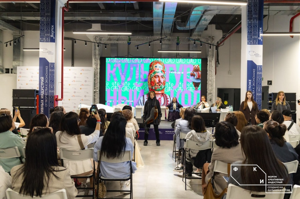 photo_5372922333049778396_y (1).jpg