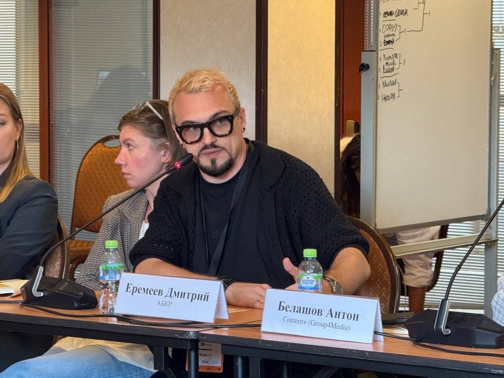 photo_5352661275802465993_y (1).jpg